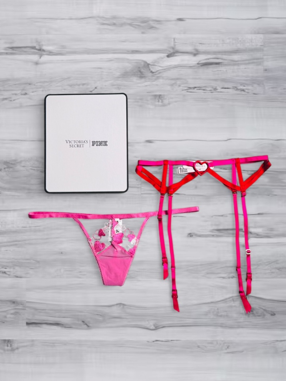 🆕 💕 True Love Heart & Cut out Garter Belt With Panty Set Victoria Secret NWT